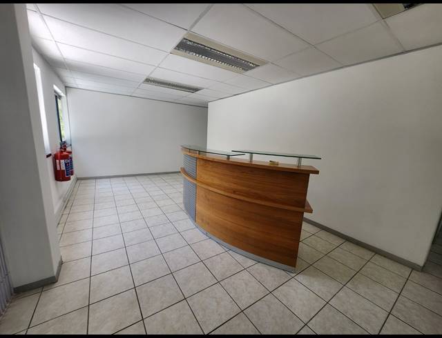 484M² OFFICE TO LET IN RANDJESPARK